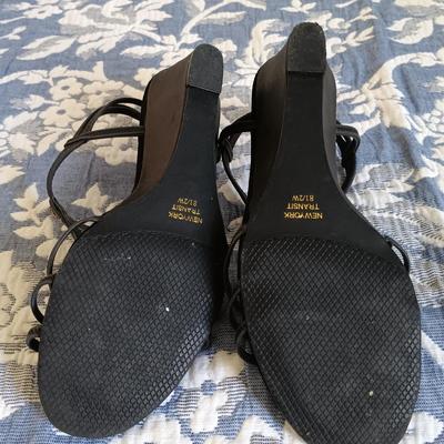 LOT 24: Shoe Collection Size 9 - Steve Madden, DKNY, Jennifer Lopez & More