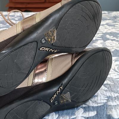 LOT 24: Shoe Collection Size 9 - Steve Madden, DKNY, Jennifer Lopez & More