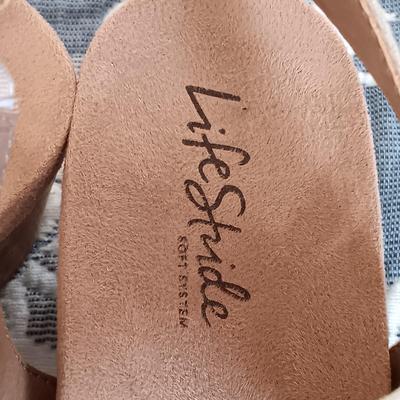 LOT 24: Shoe Collection Size 9 - Steve Madden, DKNY, Jennifer Lopez & More