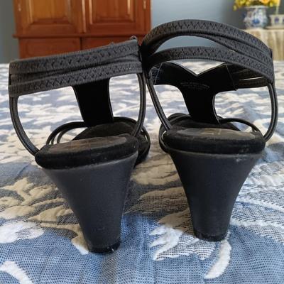 LOT 24: Shoe Collection Size 9 - Steve Madden, DKNY, Jennifer Lopez & More