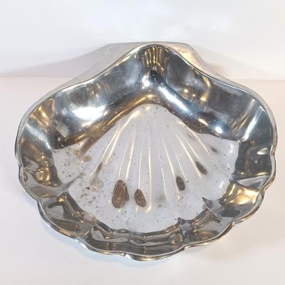 LOT 26: Bordallo Pinheiro Cabbage Bowl and Serving Plate, Matceramica Casserole Dish, Metal Scallop Plate & More