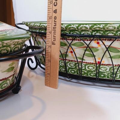 LOT 27: Temp-Tations Presentable Ovenware with Baskets