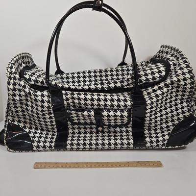 LOT 30: Houndstooth Canvas Rolling Duffle Bag, Two Jones New York Scarves, and More Black and White Scarves