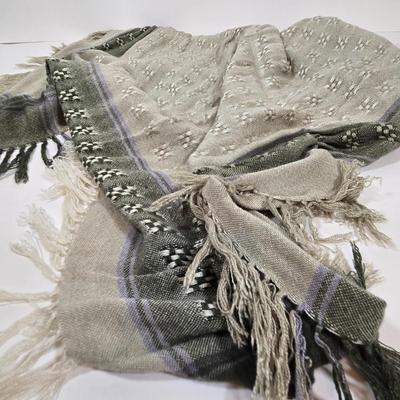 LOT 38: Jennifer Lopez Purse, Gold-tone Handbag, New with Tag Cejon Scarf, and More