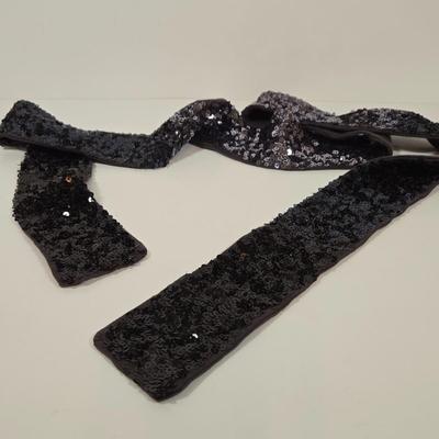 LOT 43: Via Piaggi Patent Clutch Bag with Shoulder Strap, Flowered Scarf with Pompoms, Sequined Scarf and More Stylish Scarves