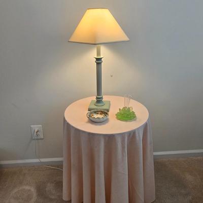 LOT 49: Round Table with Tablecloth, Lamp, Hen Feathers Bud Vase, and Hand-Painted Nippon Trinket Bowl