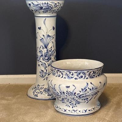 LOT 50: Jardiniere Planter on Pedestal/Hand Made in Portugal. Can Also Be Separated as a Vase and Planter
