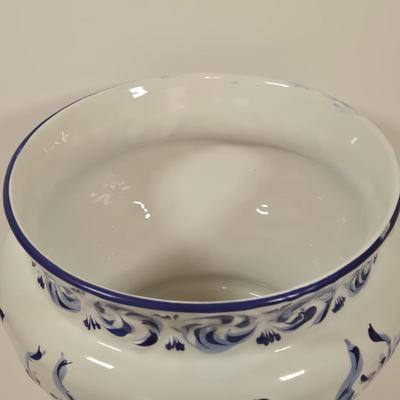 LOT 50: Jardiniere Planter on Pedestal/Hand Made in Portugal. Can Also Be Separated as a Vase and Planter