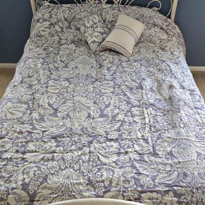 LOT 52: Bella Lux Fine Linens Reversible Comforter and Two Matching Throw Pillows