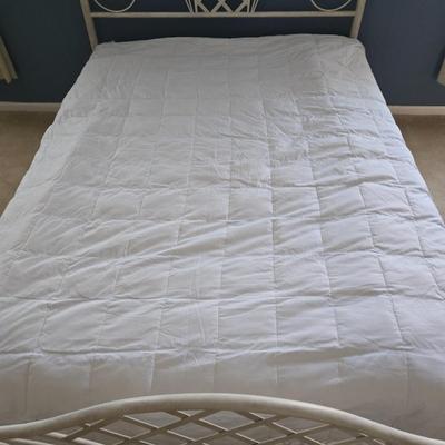 LOT 54: United Feather and Down Pink Comforter, White Hollander Comforter. Sage Green Comforter, and Pink Mainstays Blanket