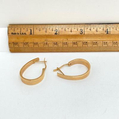 LOT 55: CJ Gold Hoop Earrings - 14KT, TW 3.90g
