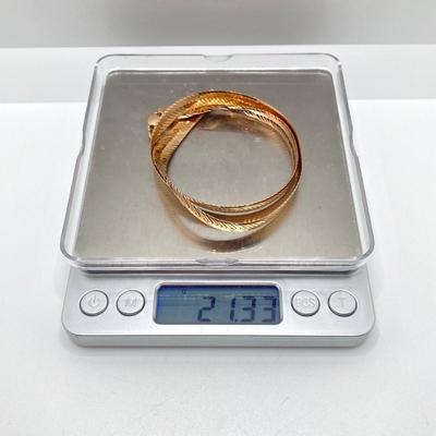 LOT 62: Italy Gold Herringbone Chain Necklace - 14KT / 585, TW 21.33g, 14"