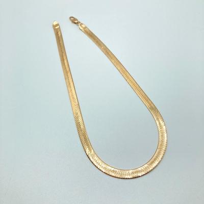 LOT 62: Italy Gold Herringbone Chain Necklace - 14KT / 585, TW 21.33g, 14"