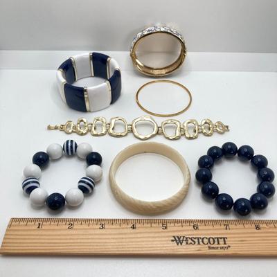 Sale Photo Thumbnail #305