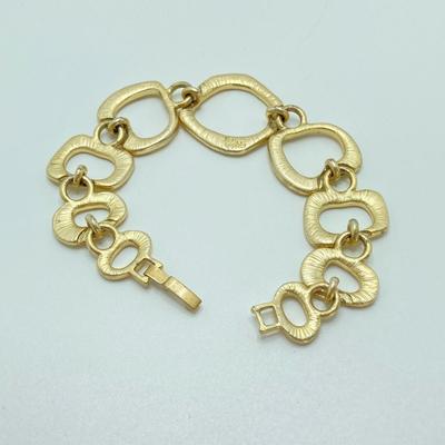 Sale Photo Thumbnail #298