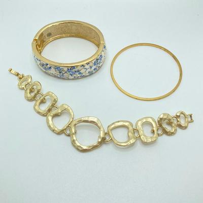 Sale Photo Thumbnail #297