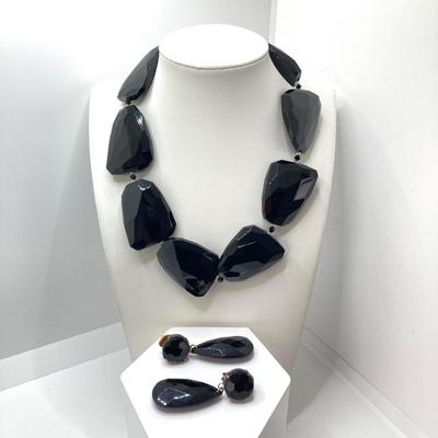 LOT 70: Pair of Vintage Necklace and Earrings Sets (Polished Stone / Onyx)