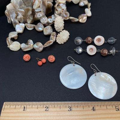 LOT 71: Vintage Shell / Nautical Style Jewelry - Bracelets and Earrings