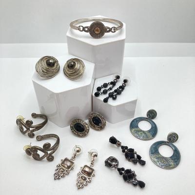 Sale Photo Thumbnail #261