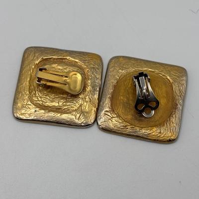 Sale Photo Thumbnail #435