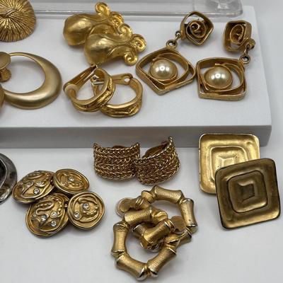 Sale Photo Thumbnail #428