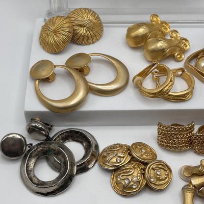 Sale Photo Thumbnail #427