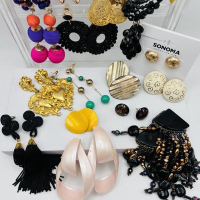 LOT 83: Fashion Pierced Earring Collection & Vintage Black & Gold Dangle Clip-On Earrings