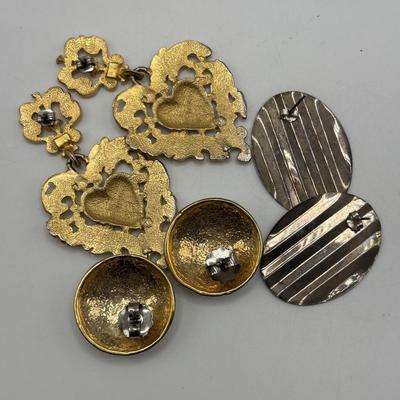 LOT 83: Fashion Pierced Earring Collection & Vintage Black & Gold Dangle Clip-On Earrings