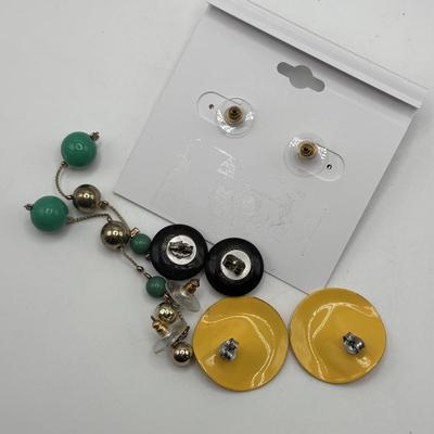 LOT 83: Fashion Pierced Earring Collection & Vintage Black & Gold Dangle Clip-On Earrings