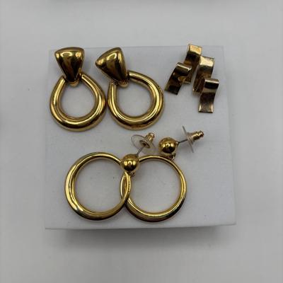 LOT 94: Gold & Silver Tone Earring Collection Pierced & Clip - On