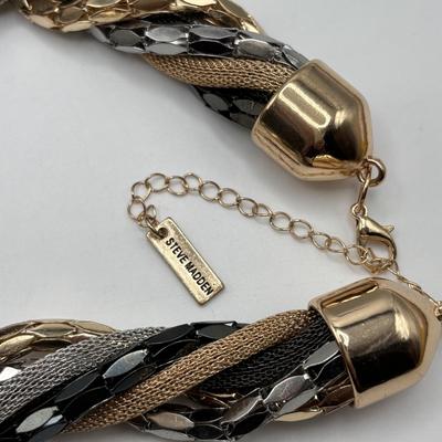 Sale Photo Thumbnail #400