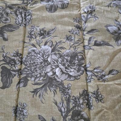 LOT 137: Gold-tone with Grey Flower Print Comforter with Matching Pillow Shams