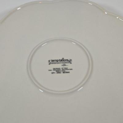 LOT 141: Set of 4 Temptations Old World Ovenware