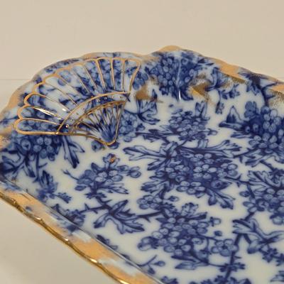LOT 142: Mercer China Serving Plate and 12 Matching Desert Bowls with Gold-tone Accents