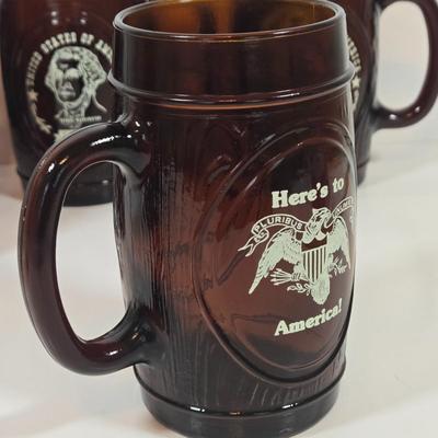 LOT 144: George Washington Bicentennial Mugs