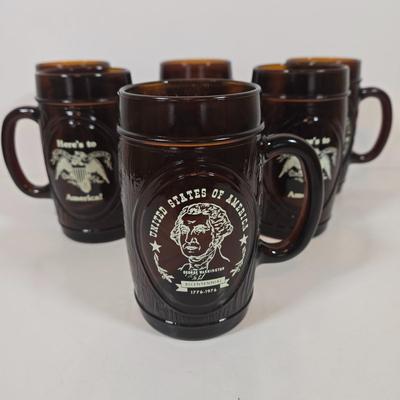 LOT 144: George Washington Bicentennial Mugs