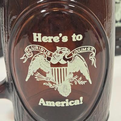 LOT 144: George Washington Bicentennial Mugs