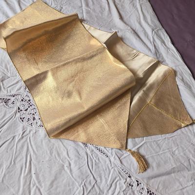 LOT 150: Linens Including Rectangle Tablecloths, Small Round Table Clothes, Table Scarves, Napkins, and More