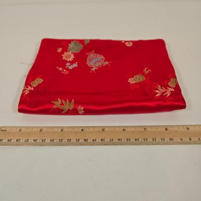 LOT 158: Joy Mangano Leopard Print Jewelry Organizer Zip Carry Case Travel and Storage, Two Vintage Traveling Silk Jewerly Bags and Coin...