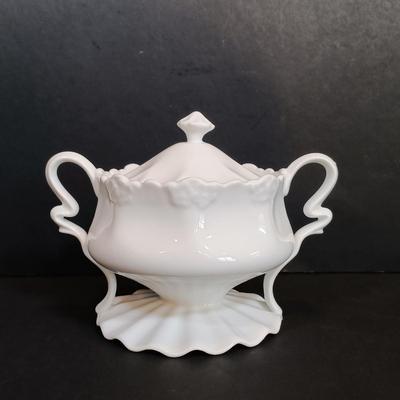 LOT 166: Peppertree Tabletops and Strawberry Street Dishware