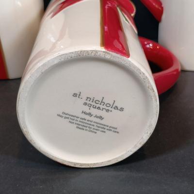 LOT 168: Holiday Collection- Royal Norfolk Plates, Christmas Serving Trowls & More