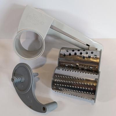 LOT 172: McCoy Butter Dish and Serving Platter, Pyrex Pie Plates, Pampered Chef Bread Tube & More