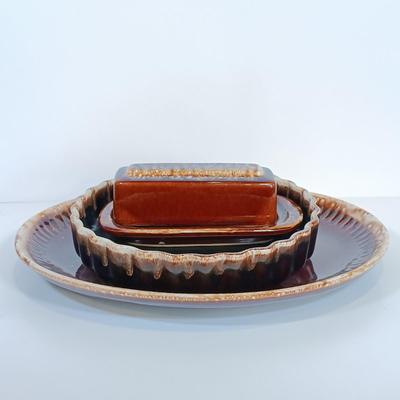 LOT 172: McCoy Butter Dish and Serving Platter, Pyrex Pie Plates, Pampered Chef Bread Tube & More