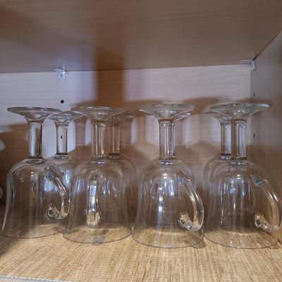 LOT 178: Collection of Cups and Glassware