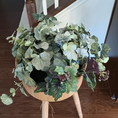 LOT 180: Vintage Goodwood Planter on Rotating Stand