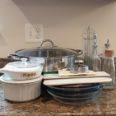 LOT 181: Simply Ming Wok and Steamer, Ravioli Plate, Corningware Le Persil & More