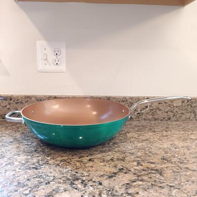 LOT 181: Simply Ming Wok and Steamer, Ravioli Plate, Corningware Le Persil & More