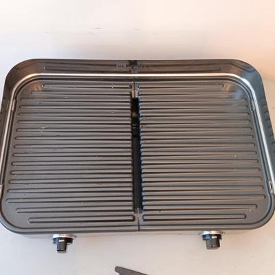 LOT 184: Tru Indoor Grill, Good Housekeeping Waffle Maker, Braun Hand Mixer & More