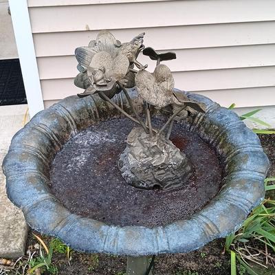 LOT 186: Metal Bird Bath with Frog and Lilypad Spout