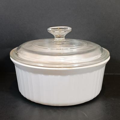 LOT 188: Corelle Bakeware with Over and Back Inc Ramekins